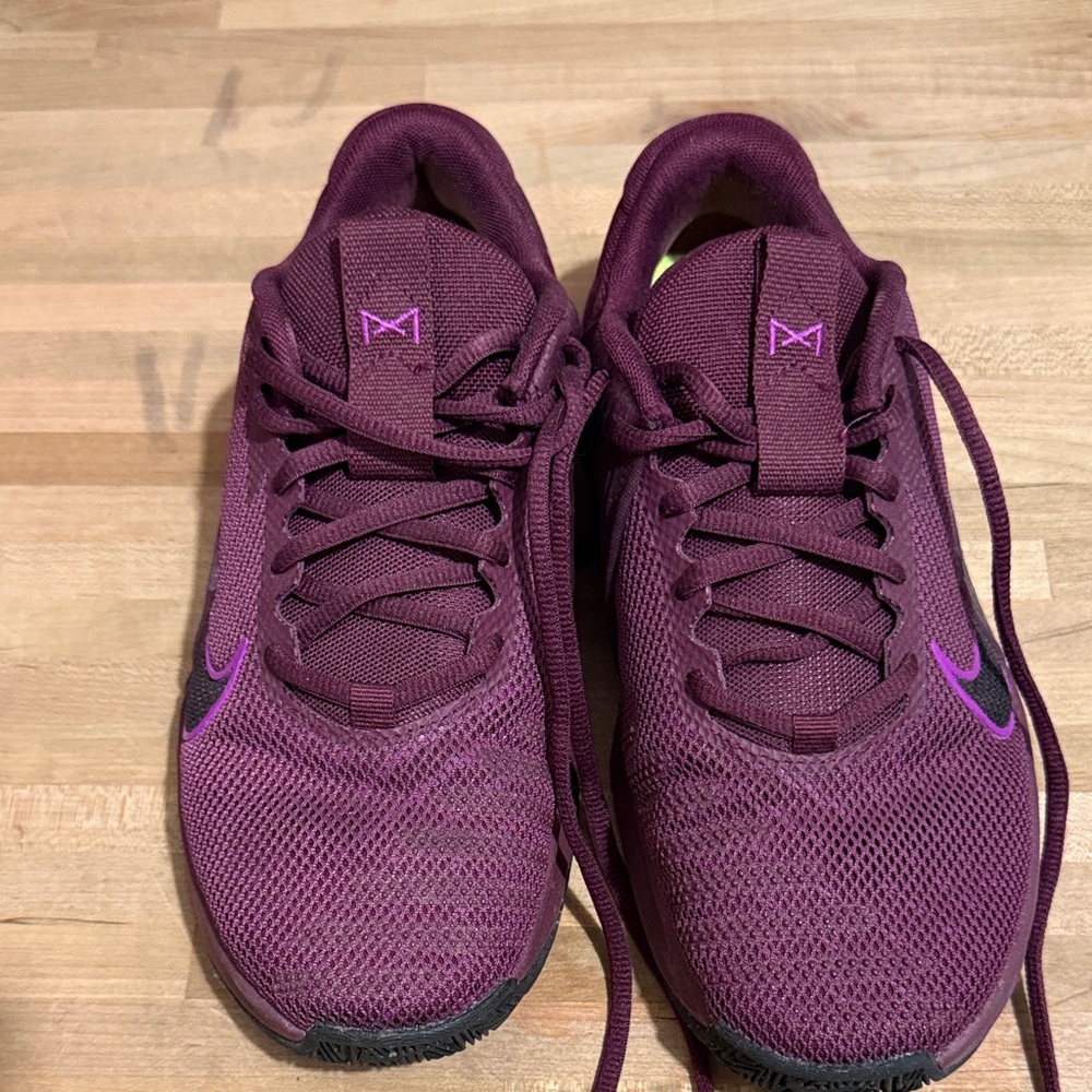 Women's Nike Metcon 9 Bordeaux Vivid Purple Athletic Shoes